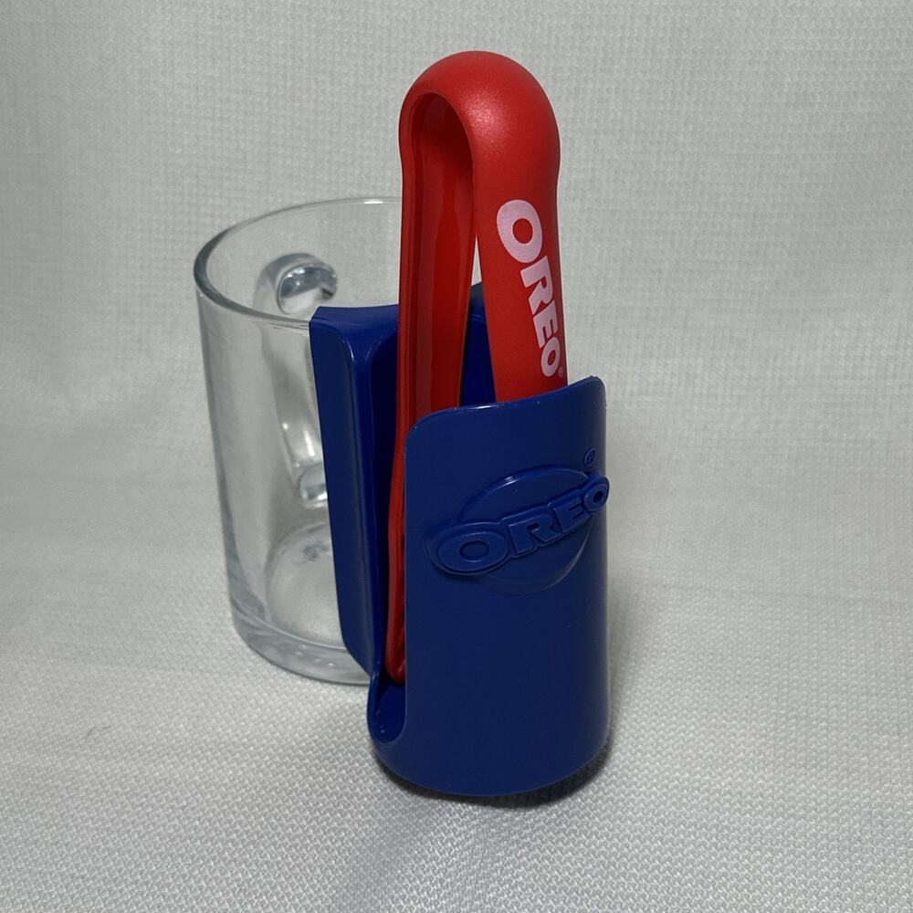 Oreo Ultimate Dunk Glass Mug W/ Removable Blue Cookie Holder & Red Tongs